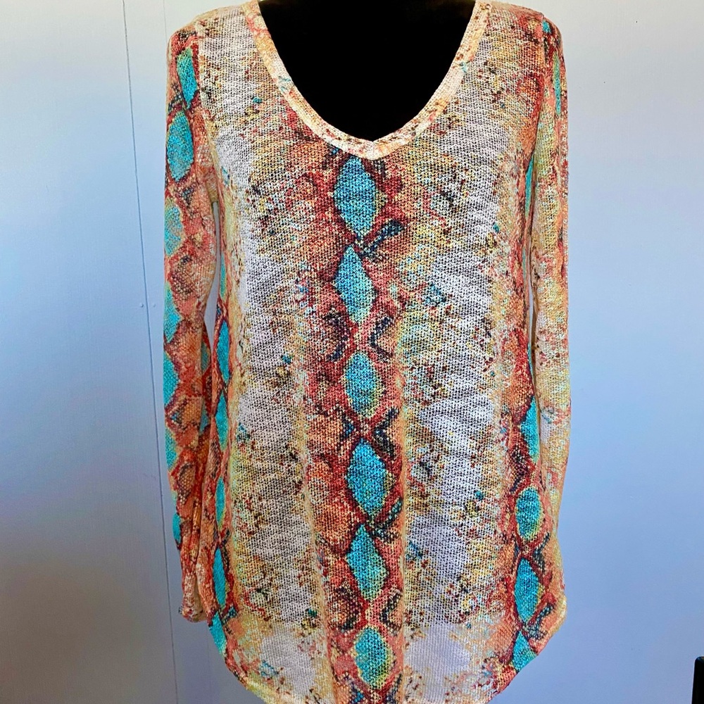 🆕 Snakeskin Print Long Sleeve Top